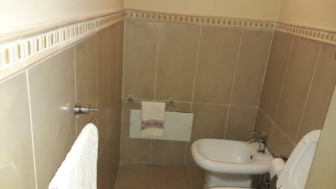 Bastiano'S Rooms Catania Bagian luar foto