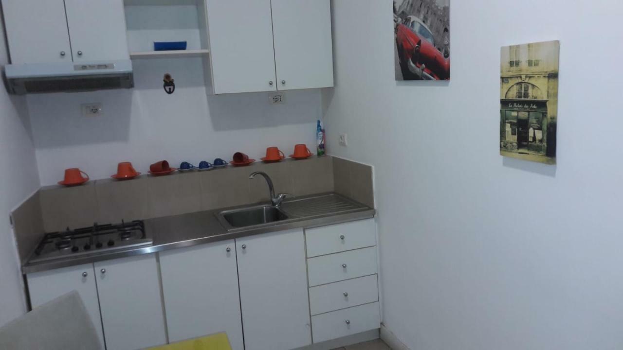 Bastiano'S Rooms Catania Bagian luar foto