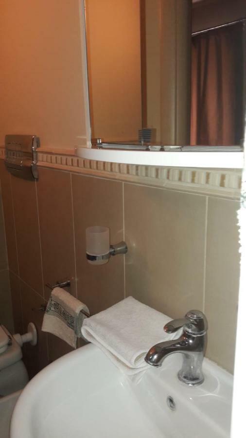 Bastiano'S Rooms Catania Bagian luar foto