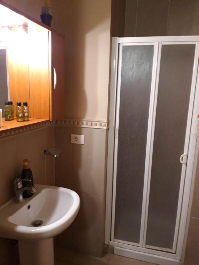 Bastiano'S Rooms Catania Bagian luar foto