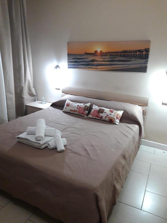 Bastiano'S Rooms Catania Bagian luar foto