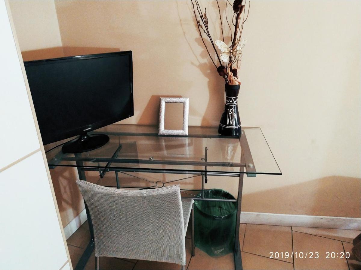 Bastiano'S Rooms Catania Bagian luar foto